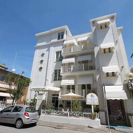 Hotel Belvedere Spiaggia Rimini Eksteriør bilde